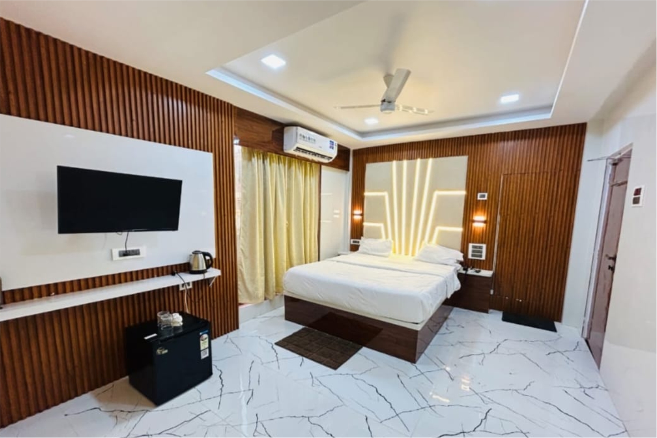 room image of three brothers farm house